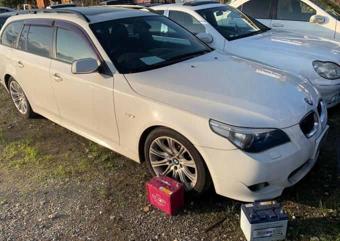 В разборе BMW 525I E61