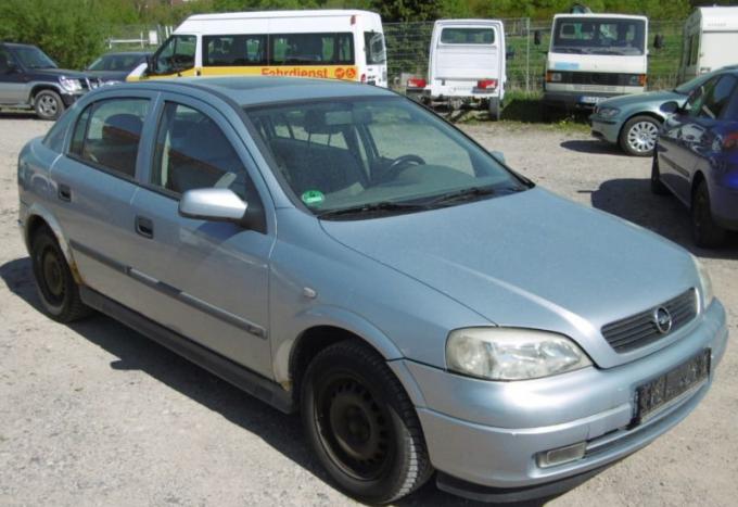 Opel Astra G 2000г, на запчасти