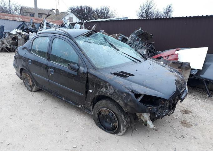 Peugeot 206 год выпуска 2008 (Авто разборка)