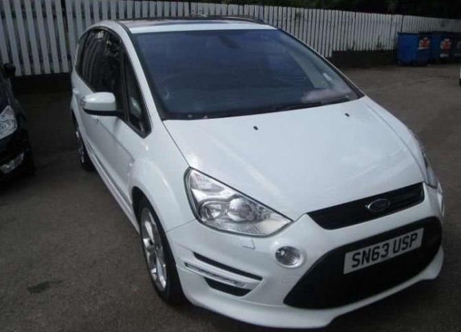 Ford S-MAX 2013 г на запчасти