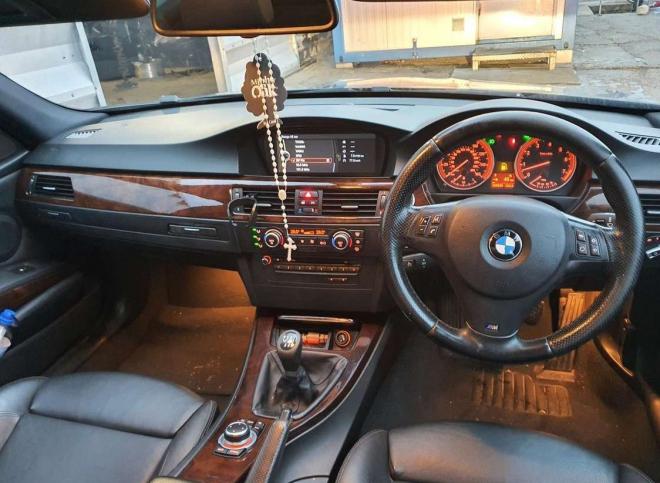 Bmw E90 2010 г по запчастям