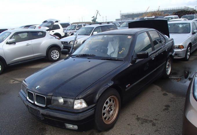 Bmw e36 sedan на запчасти