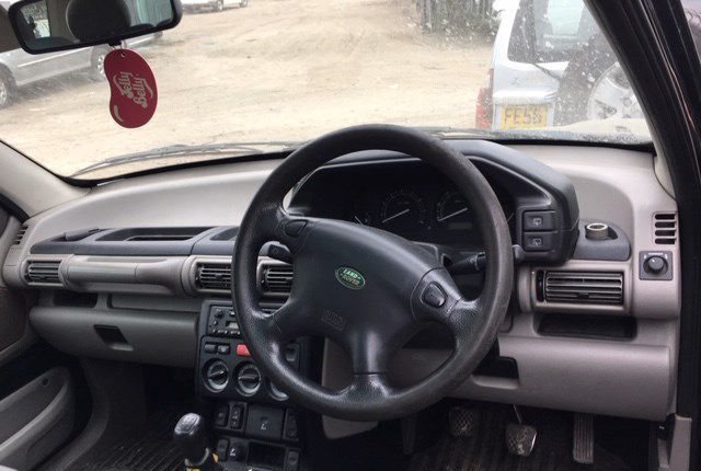 Разбор на запчасти Land Rover Freelander 1