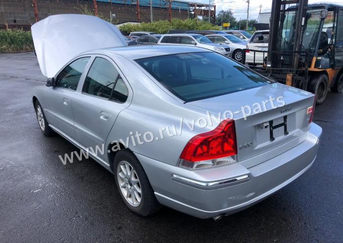 Volvo S60 2.4 2006 год Из Японии прибыла в разбор