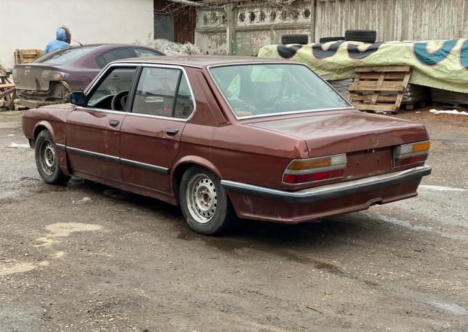 В разборе bmw e28