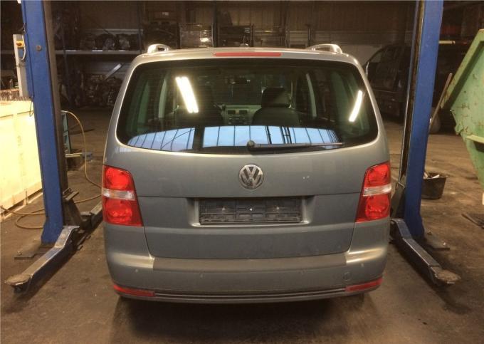 Автомобиль в разборе: Volkswagen Touran 2003-2006