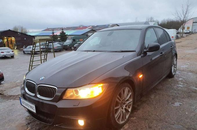 Bmw E90 2010 г по запчастям