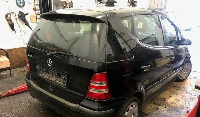 Автомобиль в разборе: Mercedes A W168