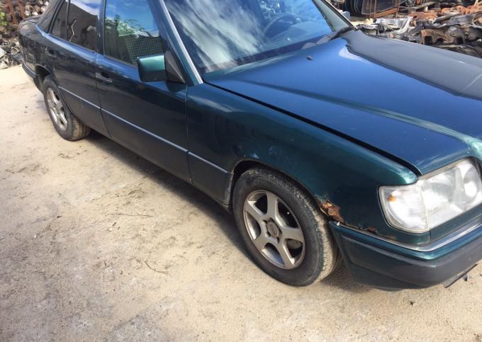 По запчастям мерседес W124 E220