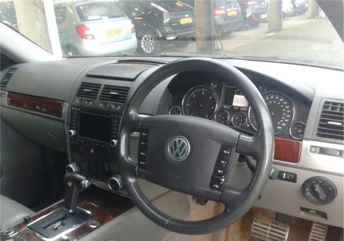 Разбор на запчасти Volkswagen Touareg 2002-2007