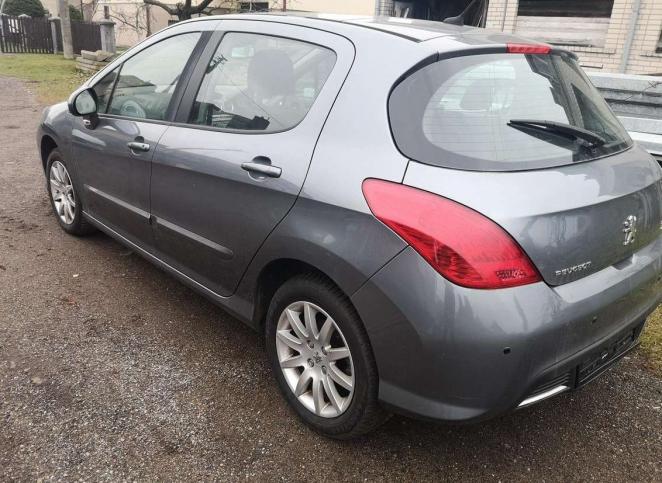 Peugeot 308 1.6 EP6 120 лс 2010г по запчастям