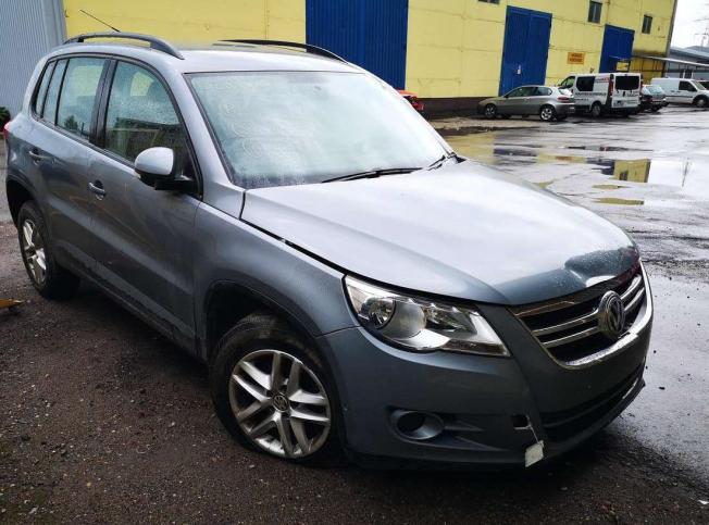 Volkswagen Tiguan 2.0 TDI 2009 г на запчасти