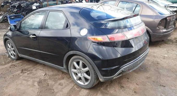 Honda Civic 2008 г на запчасти