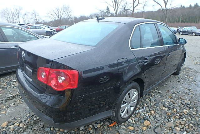 Разобран на запчасти Volkswagen Jetta 5 2004-2010