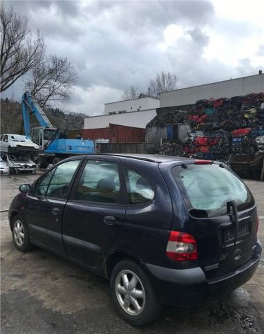 Разбор на запчасти Renault Scenic