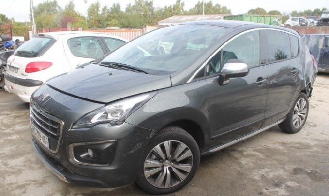 Peugeot 3008 2015 г, на запчасти