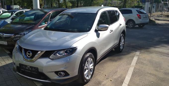 В разборе автомобиль Nissan X-trail T32