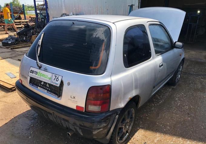 В разборе nissan Micra K11 K11