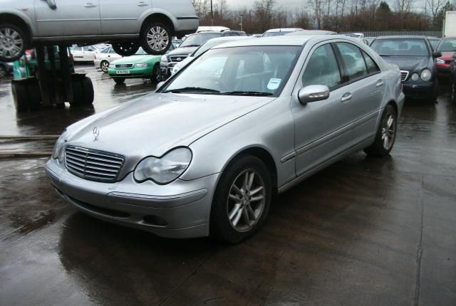 Разбор на запчасти Mercedes C W203 2000-2007