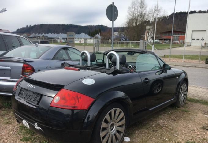 Audi TT 8N 2004г. на запчасти