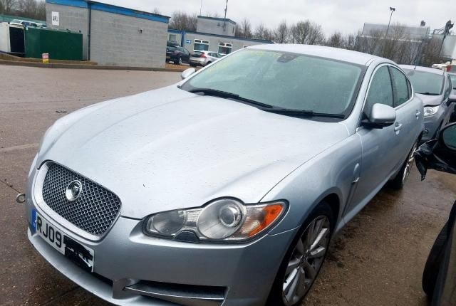 В разборе Jaguar XF 2009год