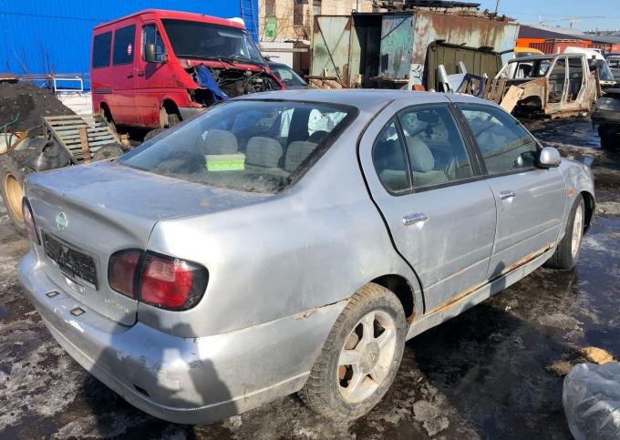 В разборе Nissan Primera P11