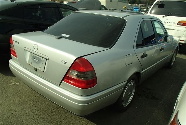 Mercedes W202 C280 Япония в полный разбор Москва