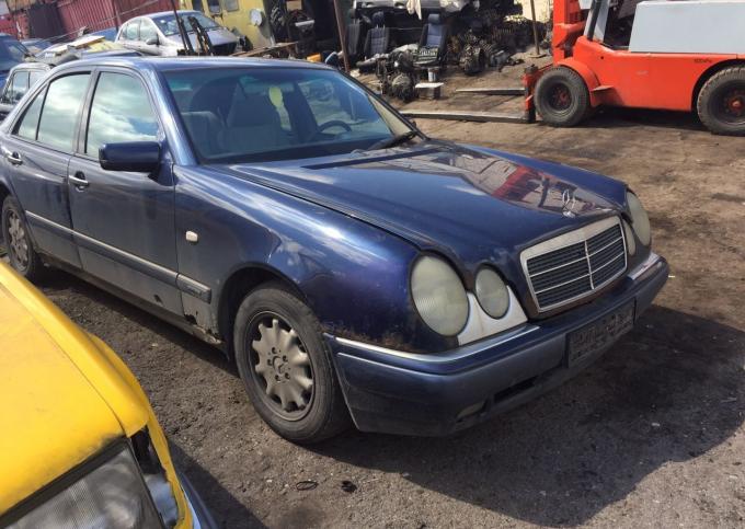 Продам по запчастям мерседес W230 2.3 M111