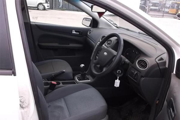 Разбор на запчасти Ford Focus 2 2005-2008