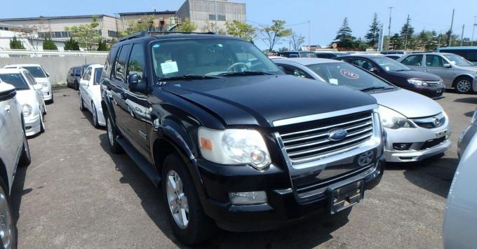 В разборе Ford Explorer 2007