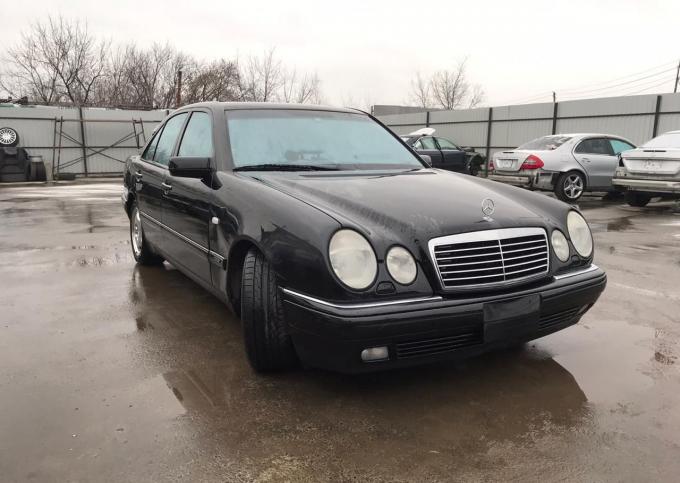 Разбор Mercedes W210 E430 1998г