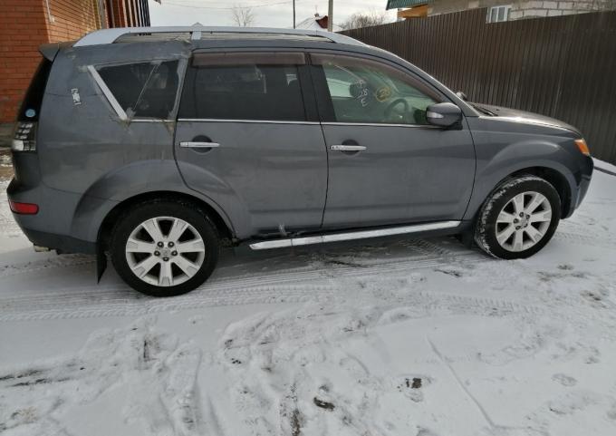 Авторазборка Mitsubishi Outlander XL 3.0