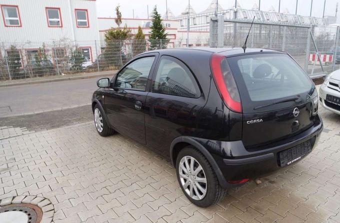 Opel Corsa C 1.7 D cdti 2005 г г на запчасти