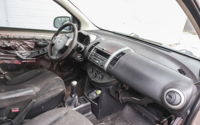 Разбор Nissan Note 1.4 МКПП 2006 г. в