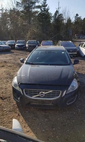 В разборе Volvo s60