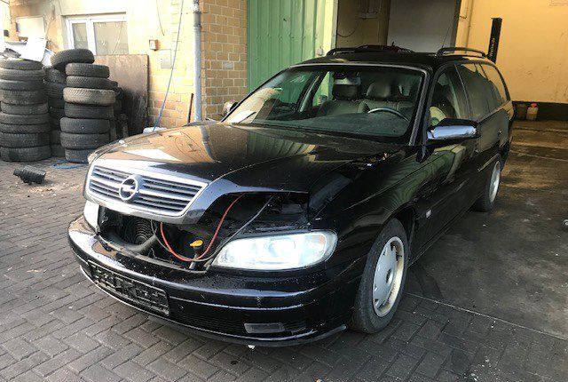 Разбор на запчасти Opel Omega 2000