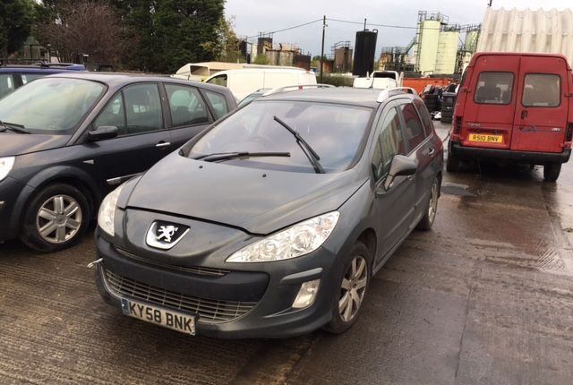 Разбор на запчасти Peugeot 308