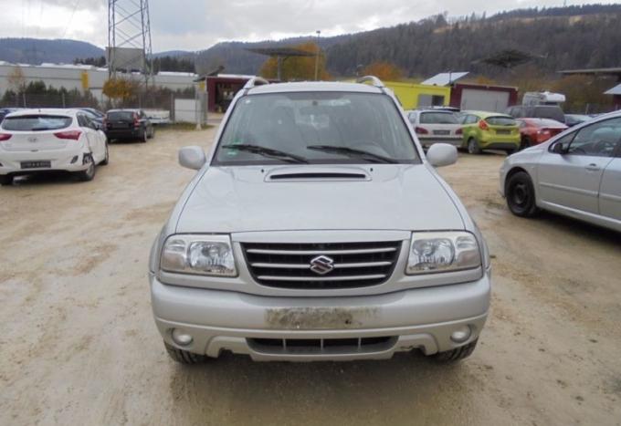 Suzuki Grand Vitara 2004г. на запчасти