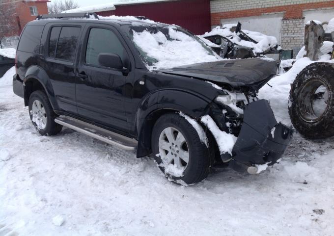 Nissan Pathfinder, 2005