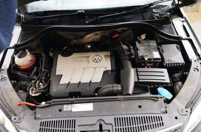 Volkswagen Tiguan 2.0 TDI 2009 г на запчасти