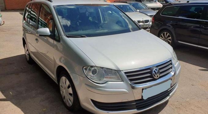 Volkswagen Touran 2008г на запчасти