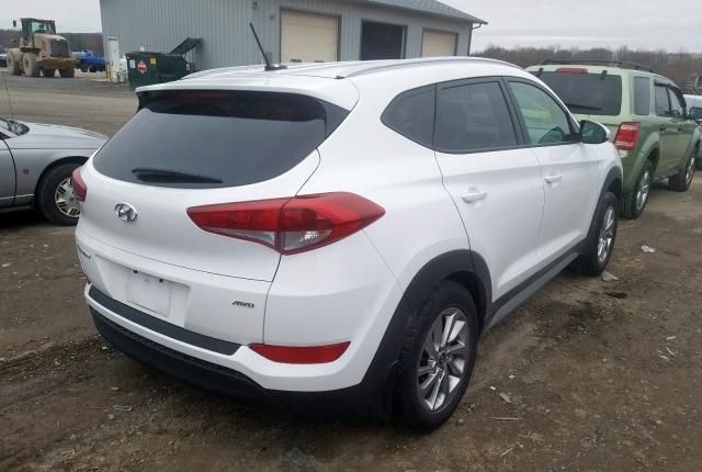 В разборе Hyundai Tucson 3