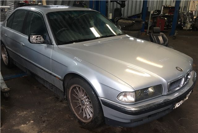 Разобран на запчасти BMW 7 E38 1994-2001