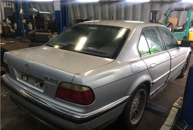 Разобран на запчасти BMW 7 E38 1994-2001