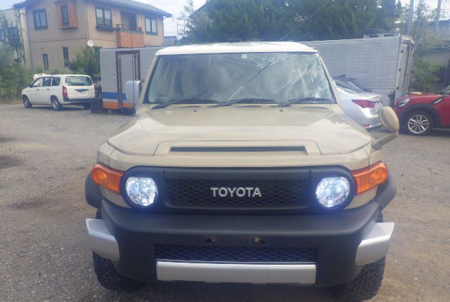 Toyota FJ Cruiser GSJ15W 2012 год