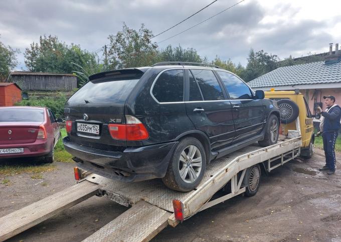 BMW X5 E53 рест 2004г по запчастям