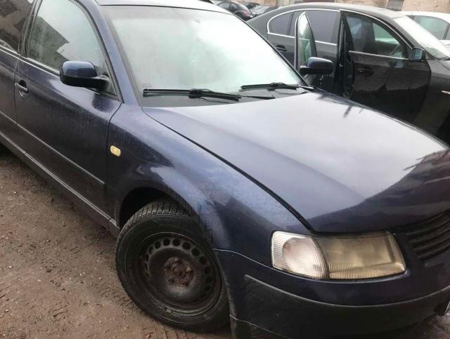 Volkswagen Passat B5 2000 г на запчасти