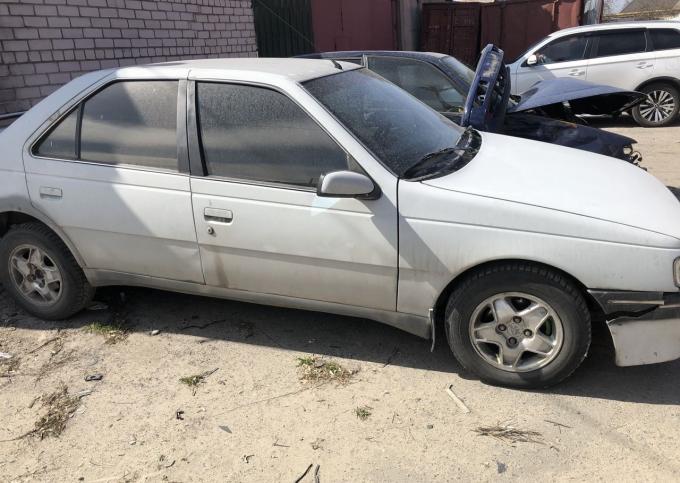 Авто на запчасти Peugeot 405 пежо 405 1.9