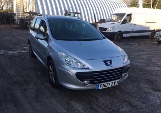 Разбор на запчасти Peugeot 307