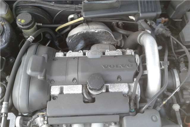 Разбор на запчасти Volvo S40 / V40